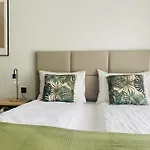 Апартаменты Plac Wolnosci 6