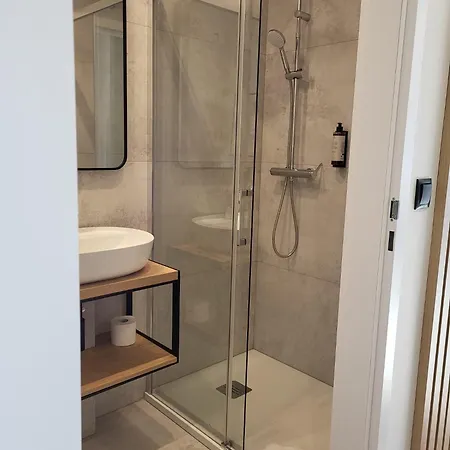 Plac Wolnosci 6 Apartament *