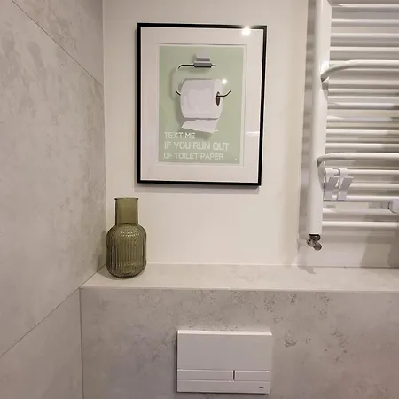 Plac Wolnosci 6 Apartament Poznań