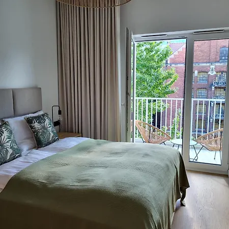 Plac Wolnosci 6 Apartment Posen